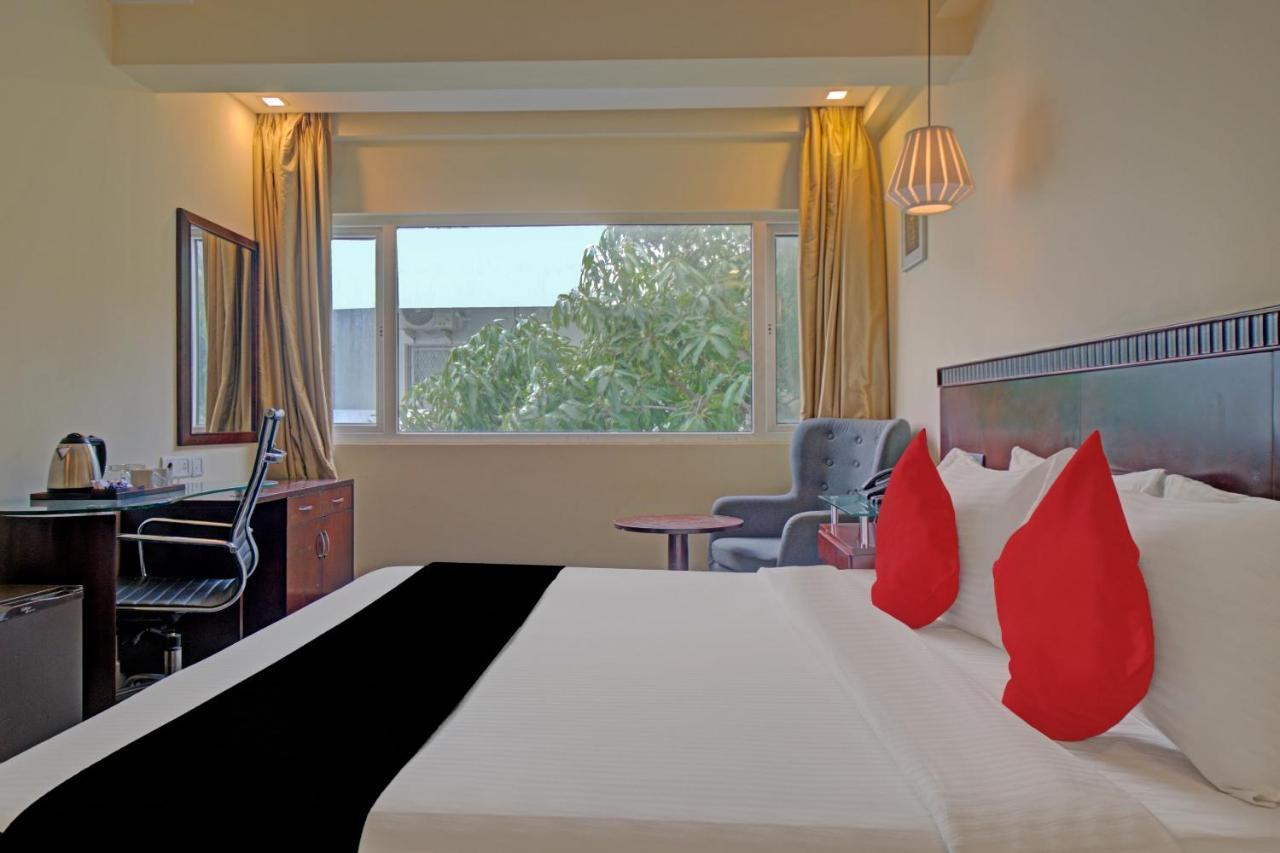 Townhouse 515 Hotel Iris T Nagar Near Shri Ayyappan Temple Ченай Екстериор снимка